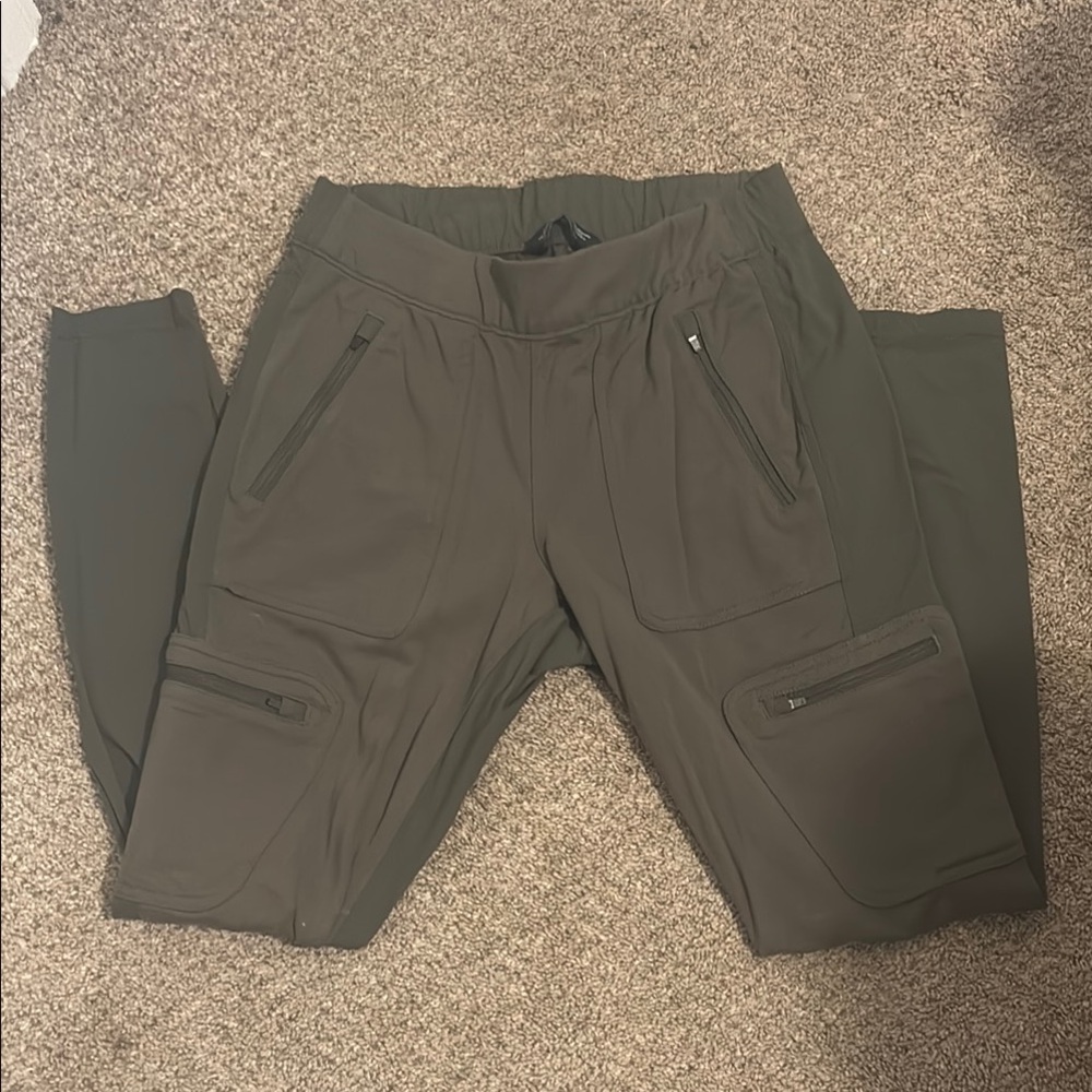 Women’s North Face Olive Cargo Pants Size Medium
